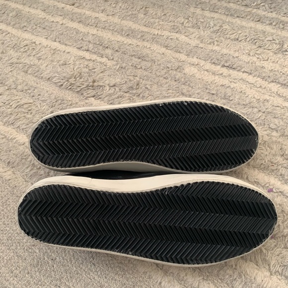 Golden goose men’s Superstar Low top sneaker
NWT - Picture 7 of 11